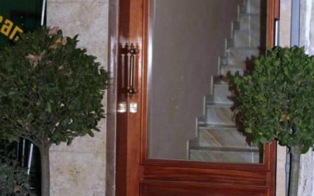 Hotel Millennium вид на фасад