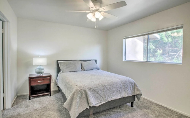 Comfy Bakersfield Townhome - Fire Pit & Patio