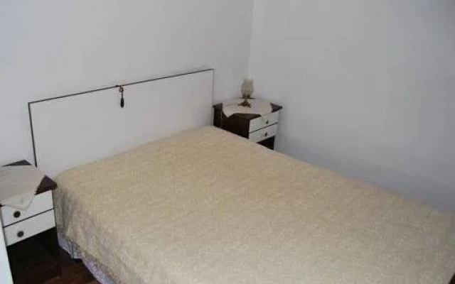 Neiva Guest House