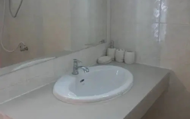 Salad Grand Bungalow & House Rental