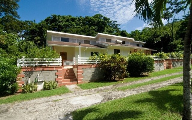 Kingsville Apartments in Bequia, St. Vincent and the Grenadines from 140$, photos, reviews - zenhotels.com hotel front