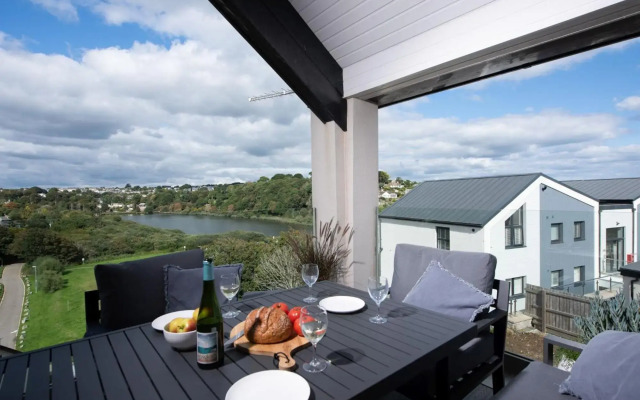 Swanpool View