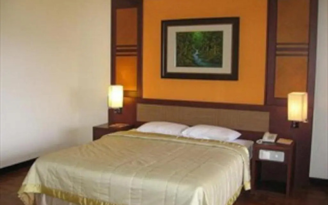 Pines Garden Resort