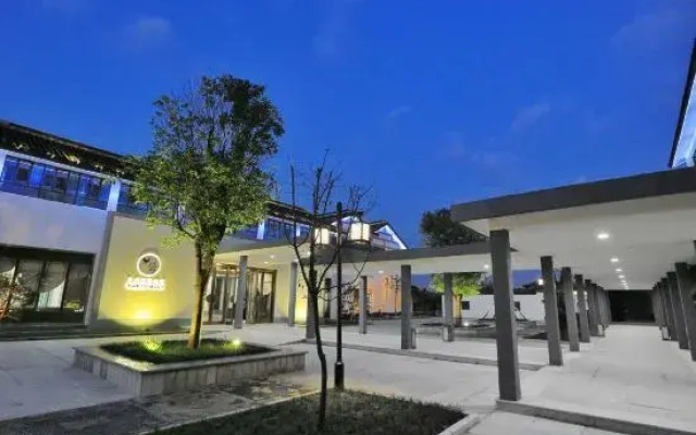 Luyi Resort Hotel