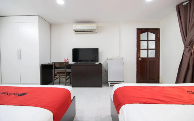 Ngoc Trinh Hotel by RedDoorz