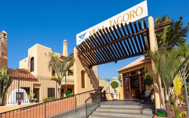 Отель Tagoro Family & Fun Costa Adeje - All Inclusive вид на фасад