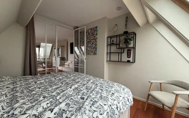 Penthouse in De Haan With Sea View