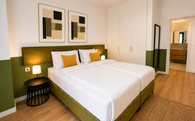 LIV - Upscale Athenian Apartment 1A