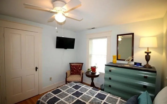 Delaware Avenue 32A