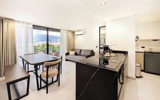 Laureles Selection Suites