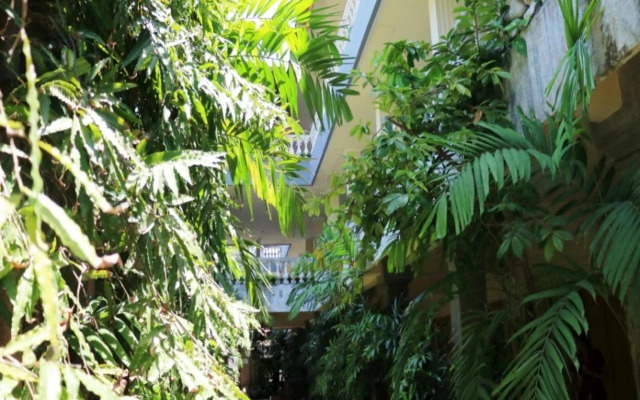 Semawang Beach Hotel