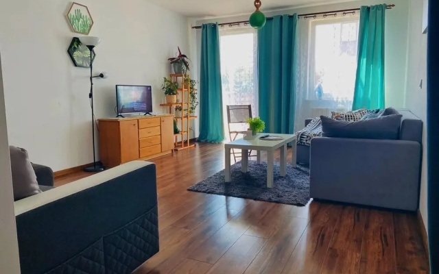 Near Train Station Apartment