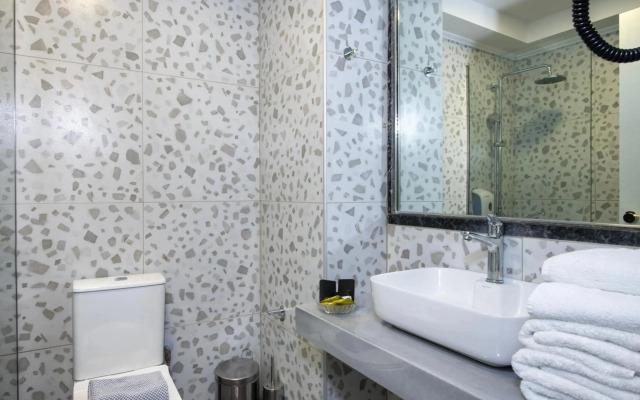 Selini Suites and Waterpark