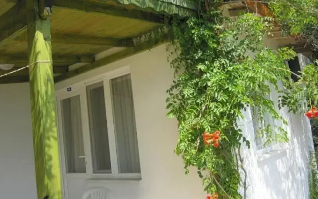 Antandros Motel