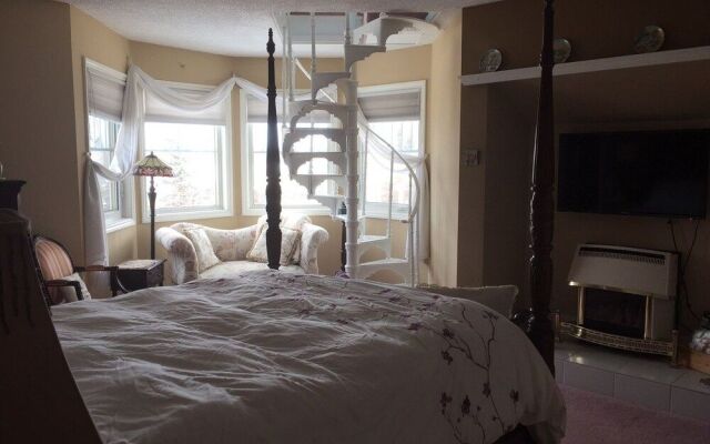Elevate Rooms Harmony House B&B