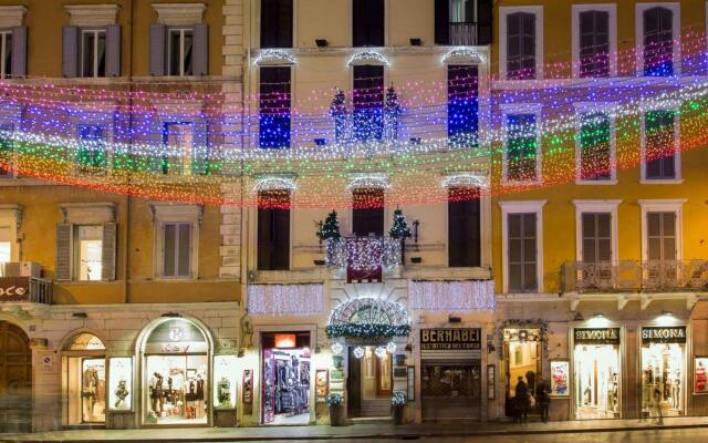 Hotel Del Corso вид на фасад