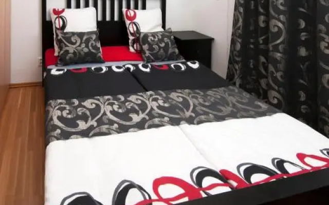 U Patrona Apartment