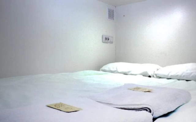 Cube Capsule Hostel