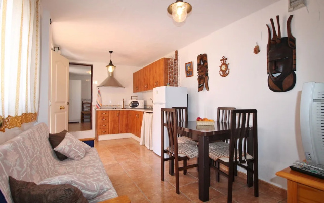 1038 Villa Cruz