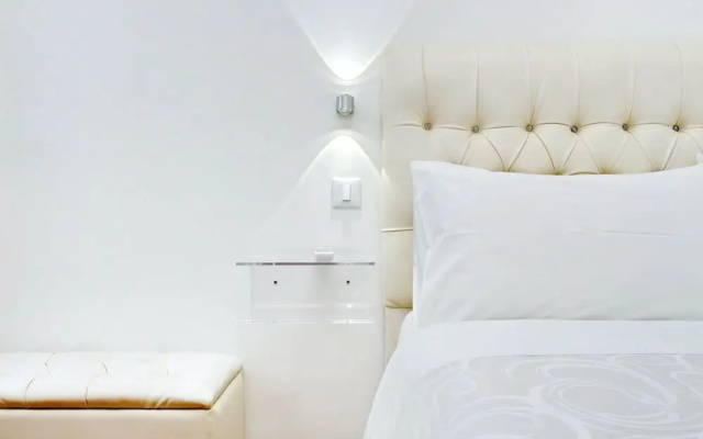 Chic Modern Apartment
