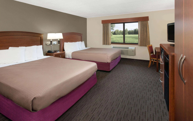 AmericInn by Wyndham Grundy Center