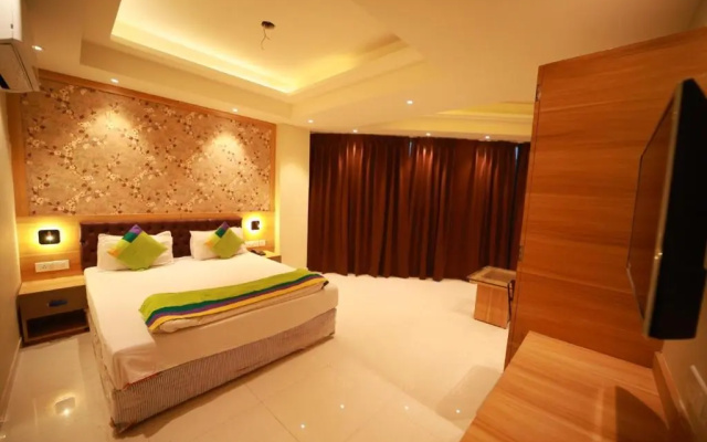 Click Hotel Capital House