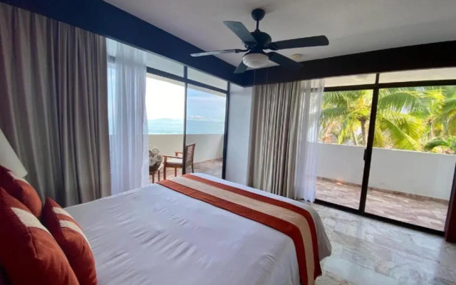 Costa Sur Resort by VRHost