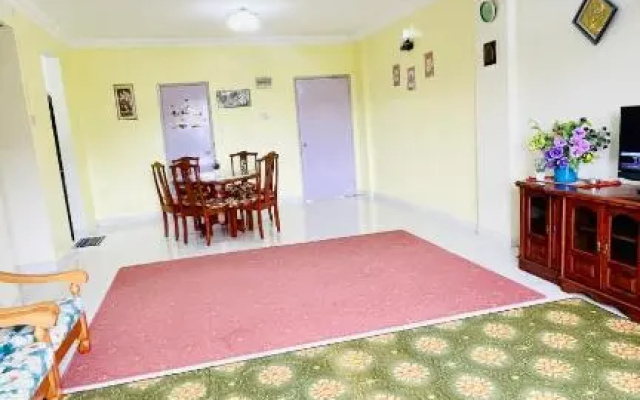 RAYYAN AL HAMD Landed MUSLIM HOMESTAY CAMERON HIGHLANDS
