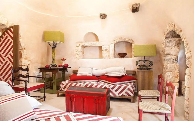 Trulli di Monte Reale