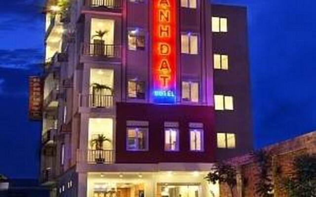 Hanh Dat Hotel Hue вид на фасад
