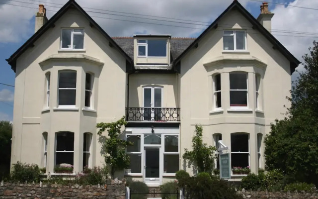 Yeoman's Acre Bed & Breakfast