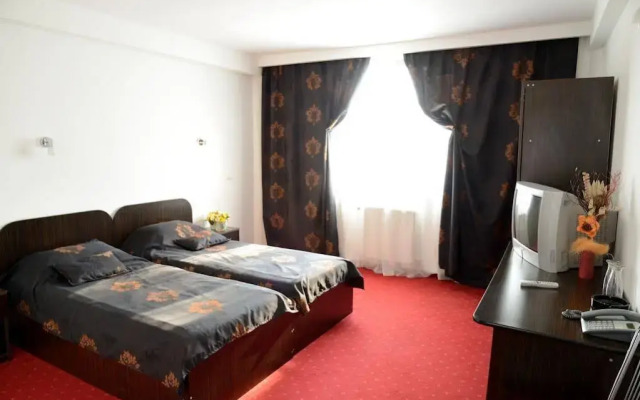 Hotel Trio