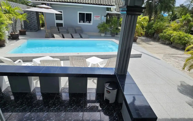 Вилла Superior Pool Access 1/4