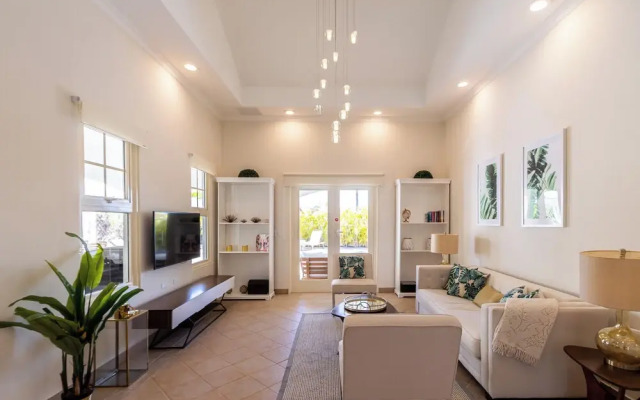 Luxury Pool Villa With View! Cabana, Bbq, 3min/beach, in Tierra del Sol!