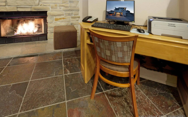 Holiday Inn Express Monterey-Cannery Row by IHG