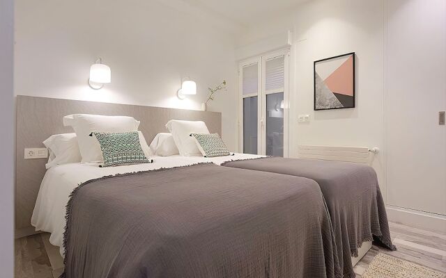 Апартаменты Concha Bay 3 Apartment by FeelFree Rentals комната для гостей