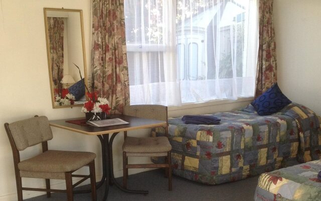 Adelphi Motel