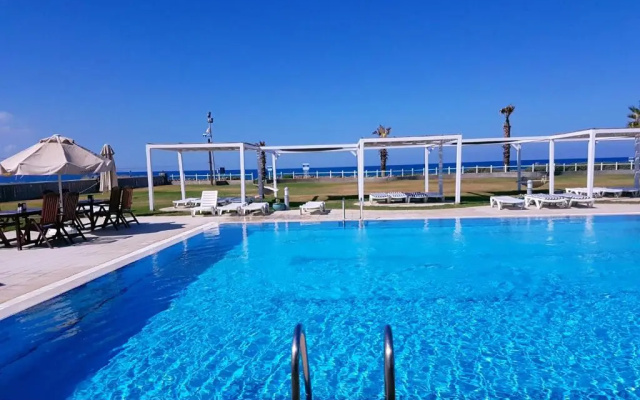 Aphrodite Beachfront Penthouse Apartment