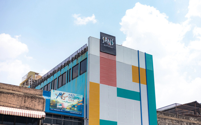 Sans Hotel Liv Ancol By Reddoorz