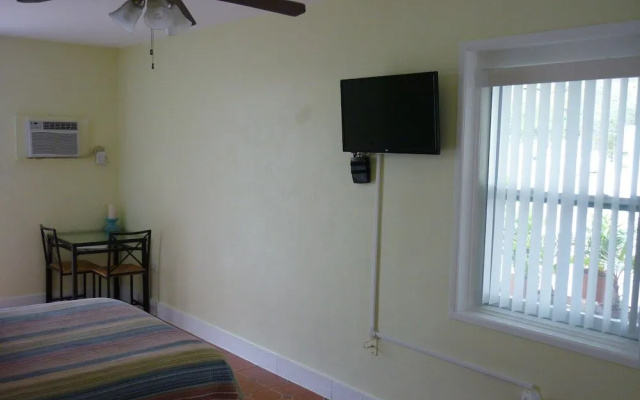 Palm Court Motel