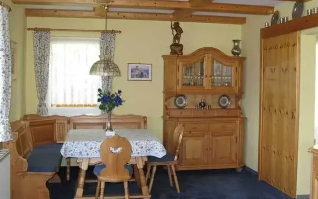 Chalet Just