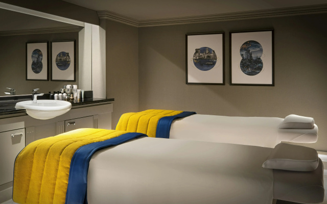 Leonardo Royal Hotel London City