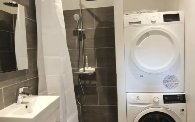Great and Spacious 1-bed w