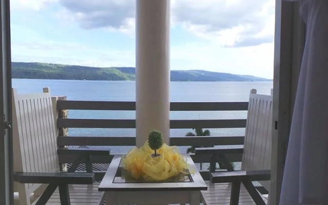 Lorelei Beach Resort