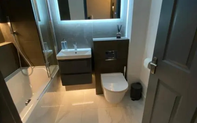 Beautiful modern cosy central apartment / sleeps 4