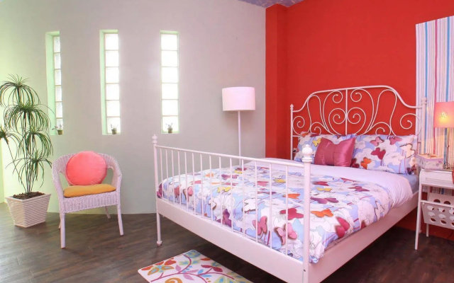 Candy House B & B