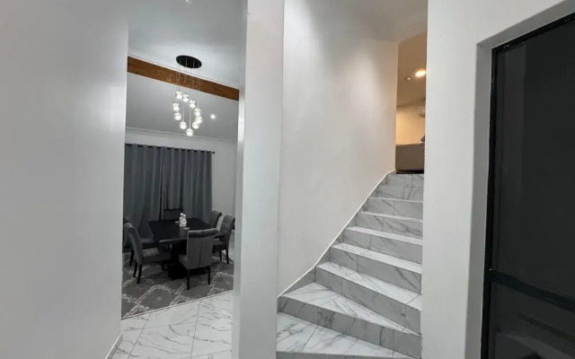 Bryanston Luxury Secure 4BR Haven