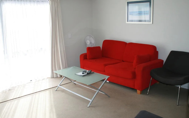 Atlas Suites And Apartments