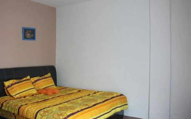 Batam Backpacker Guest House