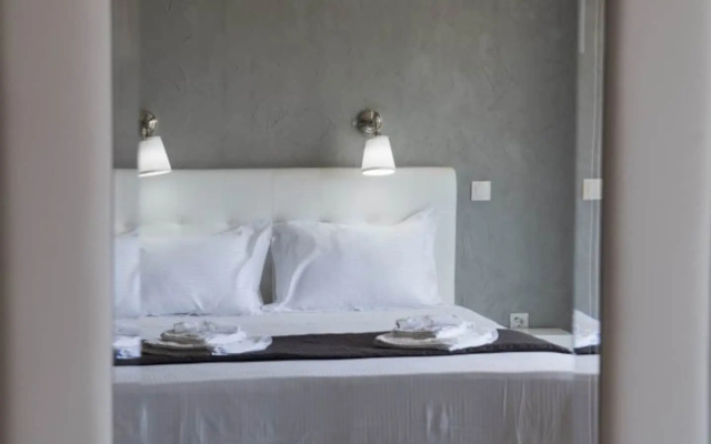 Ponti Beach Hotel